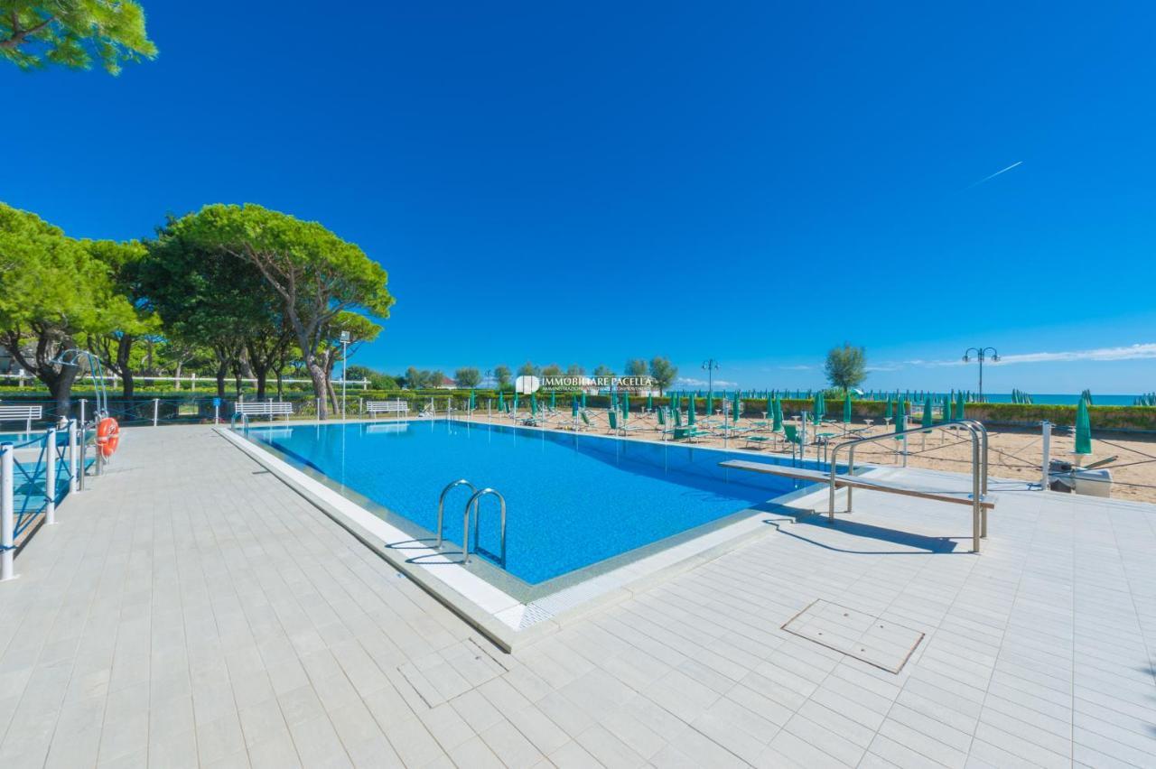 Park Residence Immobiliare Pacella Lido di Jesolo Bagian luar foto