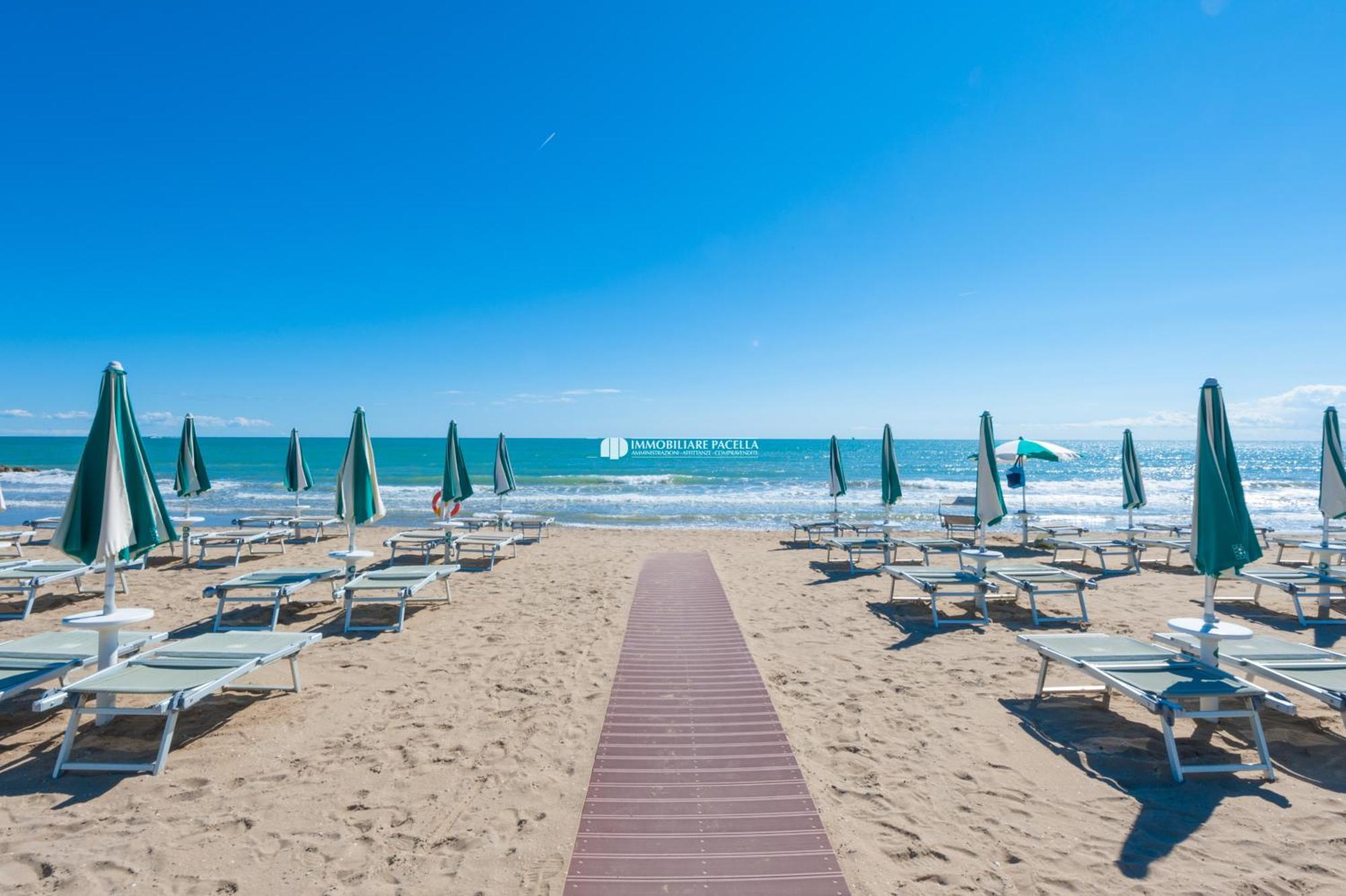 Park Residence Immobiliare Pacella Lido di Jesolo Bagian luar foto